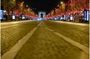 Πρωτοχρονιά: Πάνω από 90.000 αστυνομικοί στους δρόμους της Γαλλίας