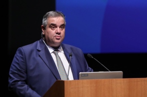 Σπανάκης για κατώτατο μισθό: Στόχος να φτάσει στα 1.000 ευρώ Τι είπε ο Υφυπουργός Εργασίας για συντάξεις, ανεργία και επιδόματα