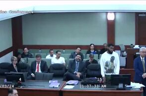 Λας Βέγκας: «Ιπτάμενος» κατηγορούμενος επιτέθηκε στη δικαστή!