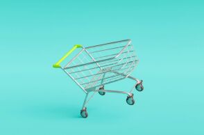 «Πόλεμος» μεταξύ βιομηχάνων και σούπερ μάρκετ για τις αυξήσεις στις τιμές ©Unsplash via Getty Images