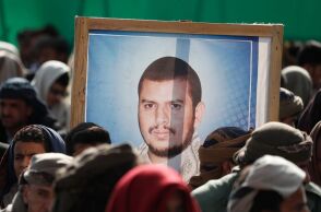 Ο μυστικοπαθής ηγέτης των Χούθι που κάνει συναντήσεις μόνο μέσω...οθόνης 