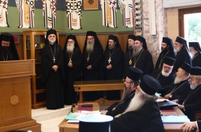 Γάμος ομόφυλων: Συνεδριάζει την Τρίτη η Ιεραρχία - Ποιοι μητροπολίτες αντιτίθενται