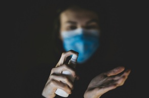 Πώς σχετίζονται τα αυτοάνοσα νοσήματα με τον κορωνοϊό