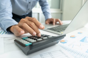 ΑΑΔΕ: Ψηφιακά οι έλεγχοι φοροδιαφυγής - Μέσω social media οι διασταυρώσεις