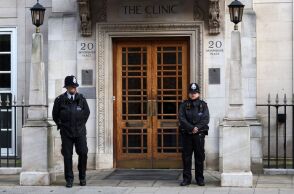 Βασιλιάς Κάρολος: Eξιτήριο από το νοσοκομείο μετά την επέμβαση στον προστάτη