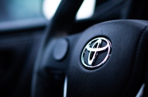 Iαπωνία: Η Toyota ανακαλεί 50.000 οχήματα λόγω επικίνδυνων αερόσακων