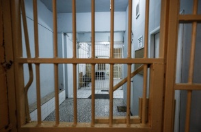 Προφυλακιστέα η 57χρονη για το «οπλοστάσιο» που έκρυβε στην οικία της  