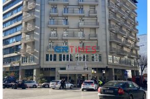 Θεσσαλονίκη: Νεκρή γυναίκα που έπεσε από 8ο όροφο ξενοδοχείου