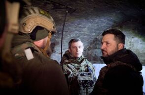 Oυκρανία: Γιατί λιγοστεύουν οι επιλογές του Ζελένσκι;