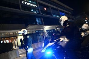 [367125] ΤΗΛΕΦΩΝΗΜΑ ΓΙΑ ΒΟΜΒΑ ΣΤΙΣ ΕΓΚΑΤΑΣΤΑΣΕΙΣ ΤΟΥ MEGA ΣΤΗ ΛΕΩΦΟΡΟ ΣΥΓΓΡΟΥ (ΚΩΣΤΑΣ ΤΖΟΥΜΑΣ / EUROKINISSI)