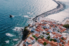 Οι πέντε ιδανικοί ρομαντικοί ελληνικοί προορισμοί για τους Ιταλούς, σύμφωνα με τη ιταλική ταξιδιωτική ιστοσελίδα My Greek Salad