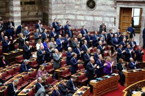 Ποια στάση θα τηρήσουν οι βουλευτές για τον γάμο ομόφυλων ζευγαριών