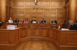 Αίτημα συγγενών των θυμάτων για άρση ασυλίας Καραμανλη και Σπίρτζη