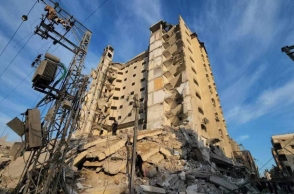 Το Ισραήλ έπληξε πολυκατοικία στη Ράφα - Σημάδι επικείμενης εισβολής