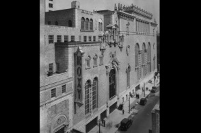 Σαν σήμερα: Η ιστορία του θρυλικού κινηματογράφου Roxy Theater