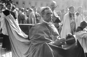 Σαν σήμερα, η ενθρόνιση του διαβόητου πάπα Πίου ΙΒ' 