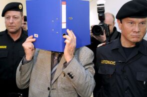 Απαγορεύτηκε η μεταφορά του «τέρατος της Αυστρίας» σε κανονική φυλακή