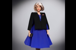 H βασίλισσα Καμίλα της Αγγλίας έγινε Barbie