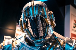 Η AI απειλεί τον άνθρωπο με εξαφάνιση - Ο χρόνος για τις ΗΠΑ τελειώνει