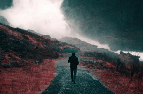 Βροχερός ο καιρός αύριο Πέμπτη με μεμονωμένες καταιγίδες