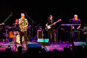 Amnesia Pills και Τάσος Μελετόπουλος στο Γαλλικό Ινστιτούτο. Μια υπέροχη βραδιά από τον Voice 102.5