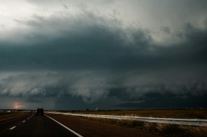 Καιρός: Νεφώσεις με τοπικές βροχές σήμερα Παρασκευή