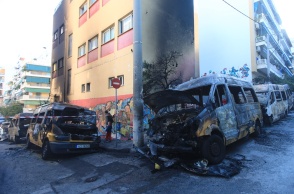 Καμένα σχολικά στου Ζωγράφου μετά την εμπρηστική επίθεση