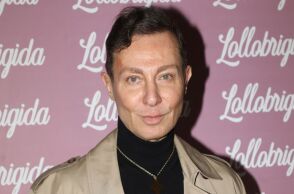 Κωστέτσος για Μαρίνα Σάττι: Θα την ήθελα ολόγυμνη πάνω στη σκηνή - Θα είχε καλύτερη επιτυχία