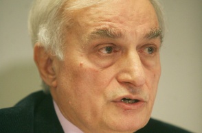 Μανώλης Μαυρομμάτης