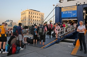 25η Μαρτίου: Ξεκίνησε η έξοδος του τριημέρου – Γεμάτα πλοία και ΚΤΕΛ