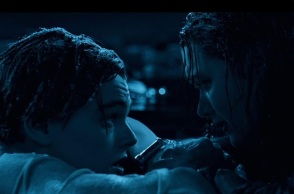 Τιτανικός: Πωλήθηκε σε δημοπρασία η διάσημη «σανίδα» που έσωσε την «Ρόουζ»