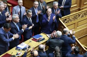 Καταψηφίστηκε η πρόταση μομφής από 159 βουλευτές