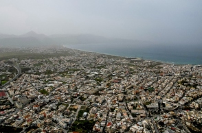 Αραιές νεφώσεις θα σημειώσει ο καιρός αύριο Τρίτη κατά τόπους πιο πυκνές στα βόρεια.