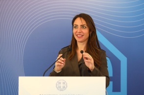 Δόμνα Μιχαηλίδου: Η κυβέρνηση βρίσκεται έμπρακτα δίπλα στον εργαζόμενο