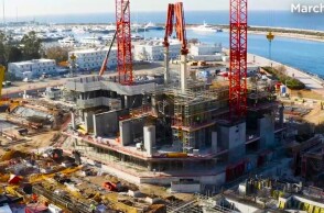 Ελληνικό: Ορατοί οι πρώτοι όροφοι του πύργου