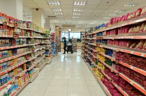 Ο διάδρομος σούπερ μάρκετ. Το υπουργείο Ανάπτυξης βλέπει μείωση τιμών σε ορισμένα προϊόντα