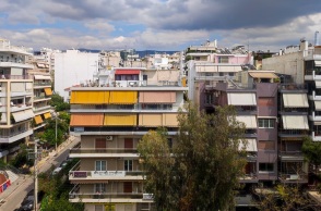 Πολυκατοικίες στο λεκανοπέδιο που παρατηρείται αύξηση στις τιμές των ενοικίων