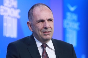 Ο υπουργός Εξωτερικών Γιώργος Γεραπετρίτης στο Φόρουμ των Δελφών