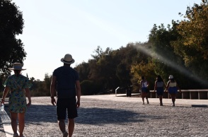 Ζέστη που θα θυμίζει καλοκαίρι τη Δευτέρα στη χώρα