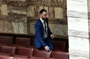 Ο Κωνσταντίνος Φλώρος μετά την επίθεση στη Βουλή 