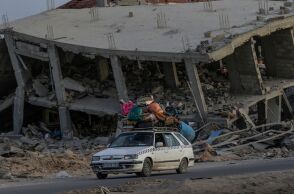 Ράφα: -Ισραήλ και Αίγυπτος ανταλλάσσουν κατηγορίες για το πέρασμα