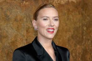H Scarlett Johansson