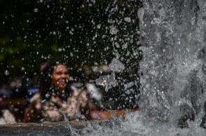 Υψηλές θερμοκρασίες και καύσωνα θα περιλαμβάνουν οι πρώτες μέρες του Ιουνίου 