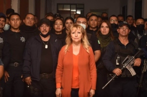 γυναικα, αστυνομικοι, στρατιωτες