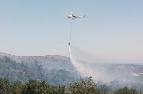 Χωρίς ενεργό μέτωπο η πυρκαγιά σε δασική έκταση στη Χίο	
