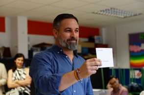 Ο αρχηγός του ισπανικού ακροδεξιού κόμματος Vox Σαντιάγο Αμπασκάλ 