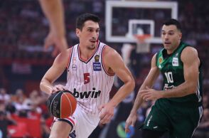 Ο Γιαννούλης Λαρεντζάκης και ο Κώστας Σλούκας