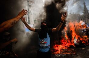 Αργεντινή: Διαδηλώσεις και οδομαχίες για την «θεραπεία σοκ» του Μιλέι