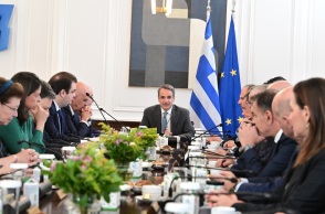 Το νέο Υπουργικό Συμβούλιο υπό τον πρωθυπουργό