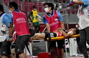 αθλητης σε φορειο, νοσοκομοι, γηπεδο